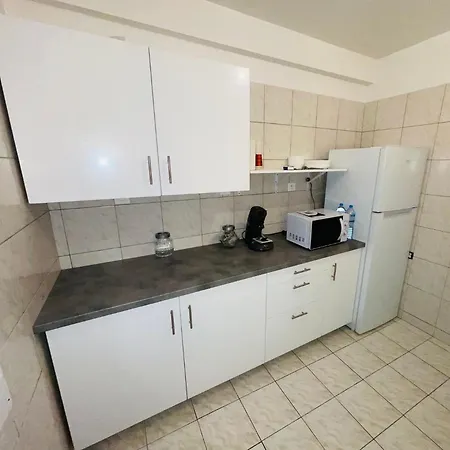 Holliday For Family Newly Renovated Apartment