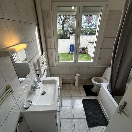 Apartment Holliday For Family Newly Renovated Garges-les-Gonesse
